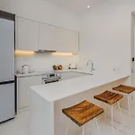 Cocoοns & Otel Fourka