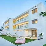 Cocoοns & Otel