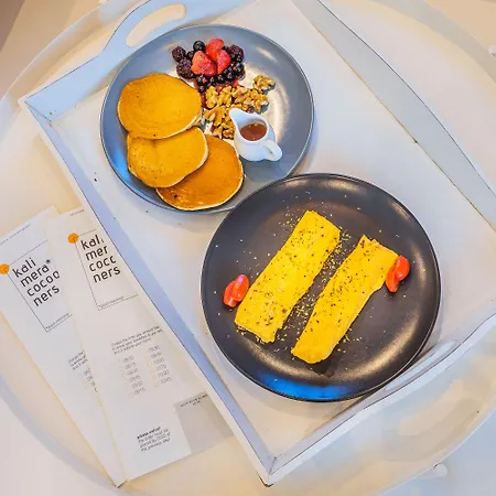 Cocoοns Suites&Villas Fourka