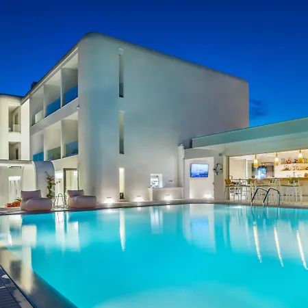 Cocoοns Suites&Villas Fourka Hotel *