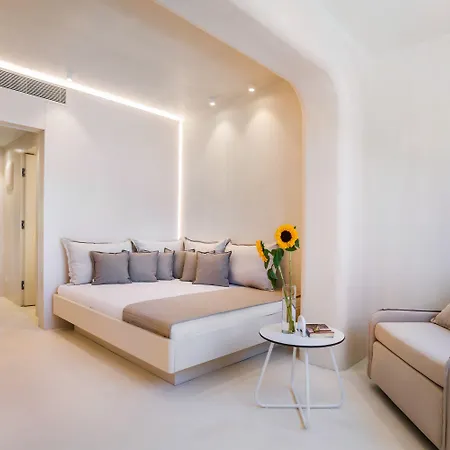 Cocoοns Suites&Villas Fourka Fourka