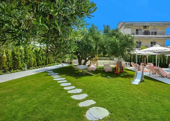 Отель Cocoοns & Фурка