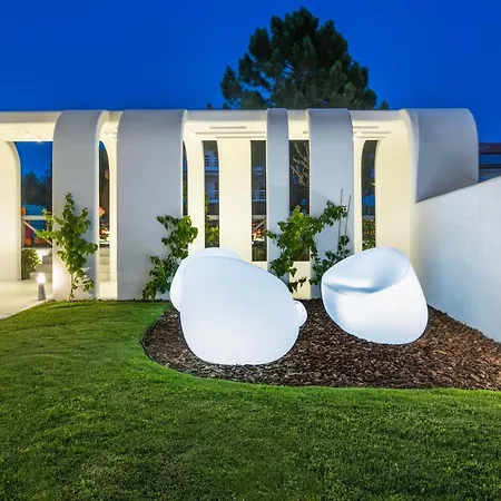 Cocoοns Luxury & Hotel Fourka