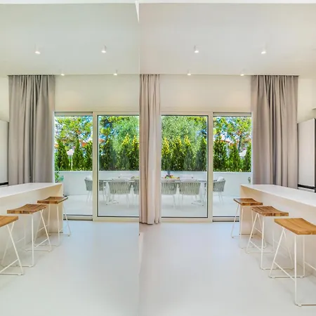 Hotel Cocoοns Luxury &