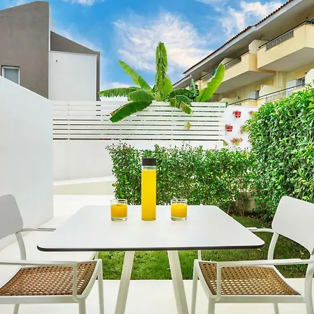 Hotel Cocoοns Luxury & Fourka