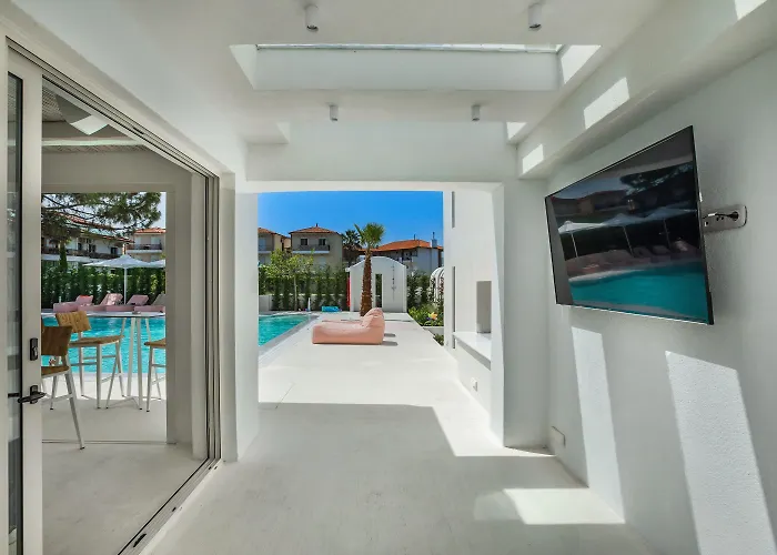 Ξενοδοχείο Cocoοns & *